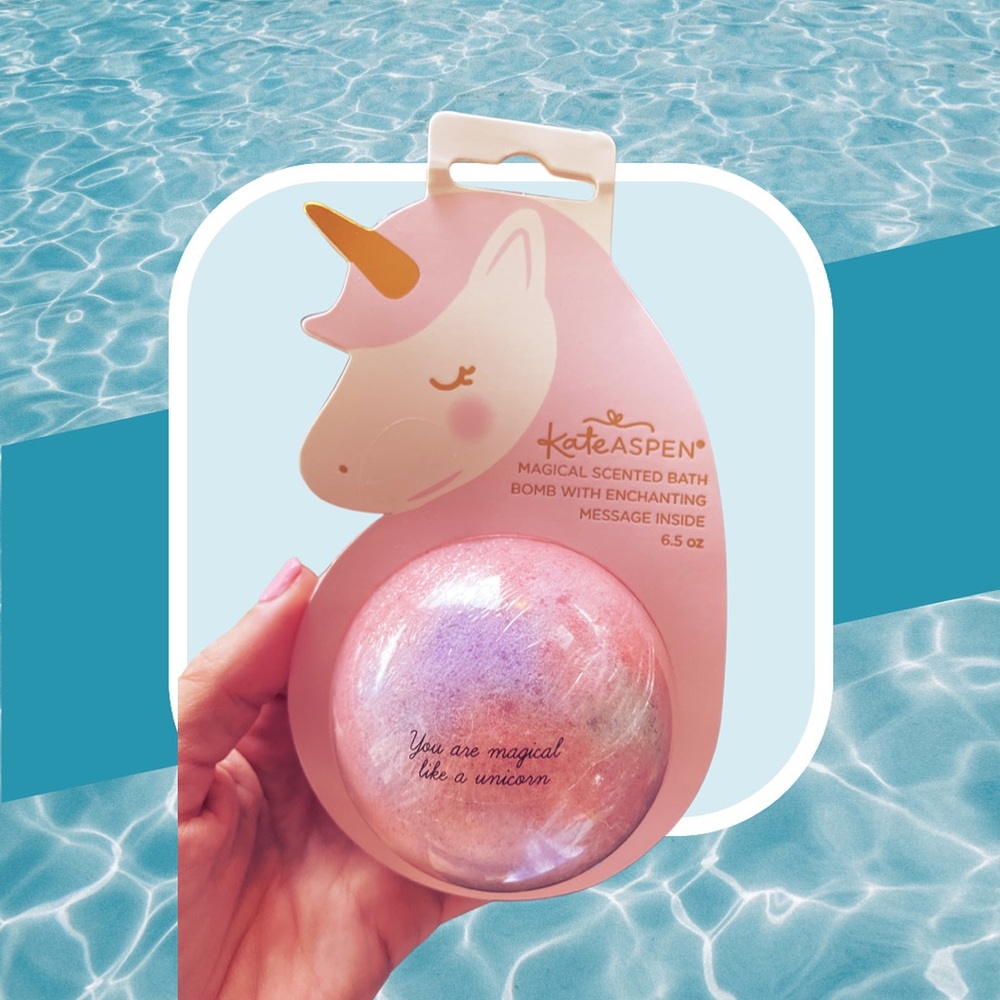 Large, Kate Aspen Unicorn Bath Bomb which special saying inside